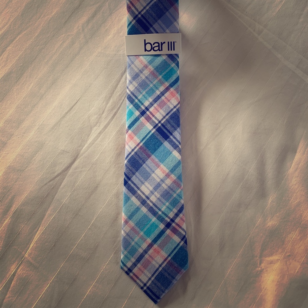 New men’s Bar III pastel plaid slim tie